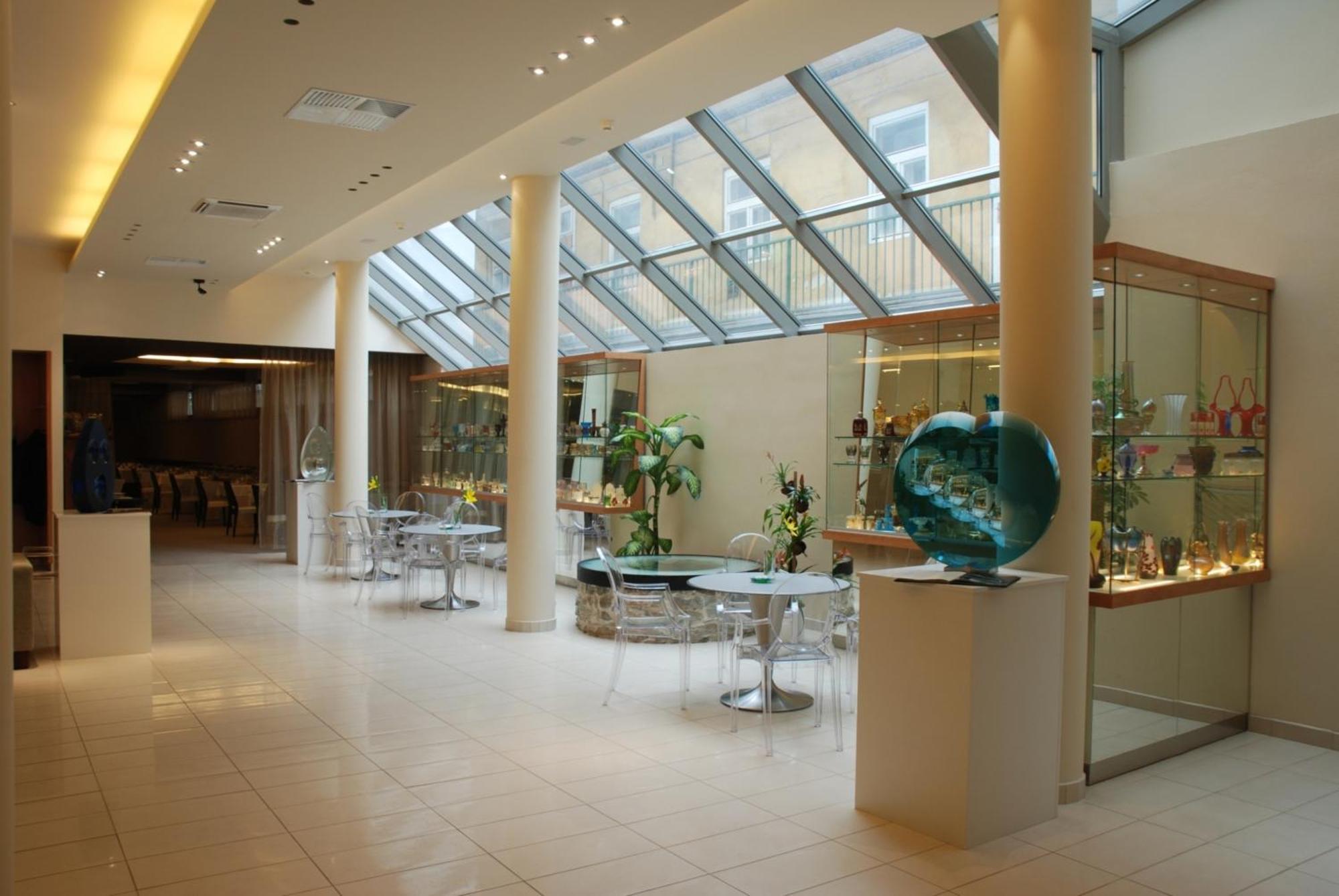 Boutique Hotel Zlaty Dukat Кошице Экстерьер фото