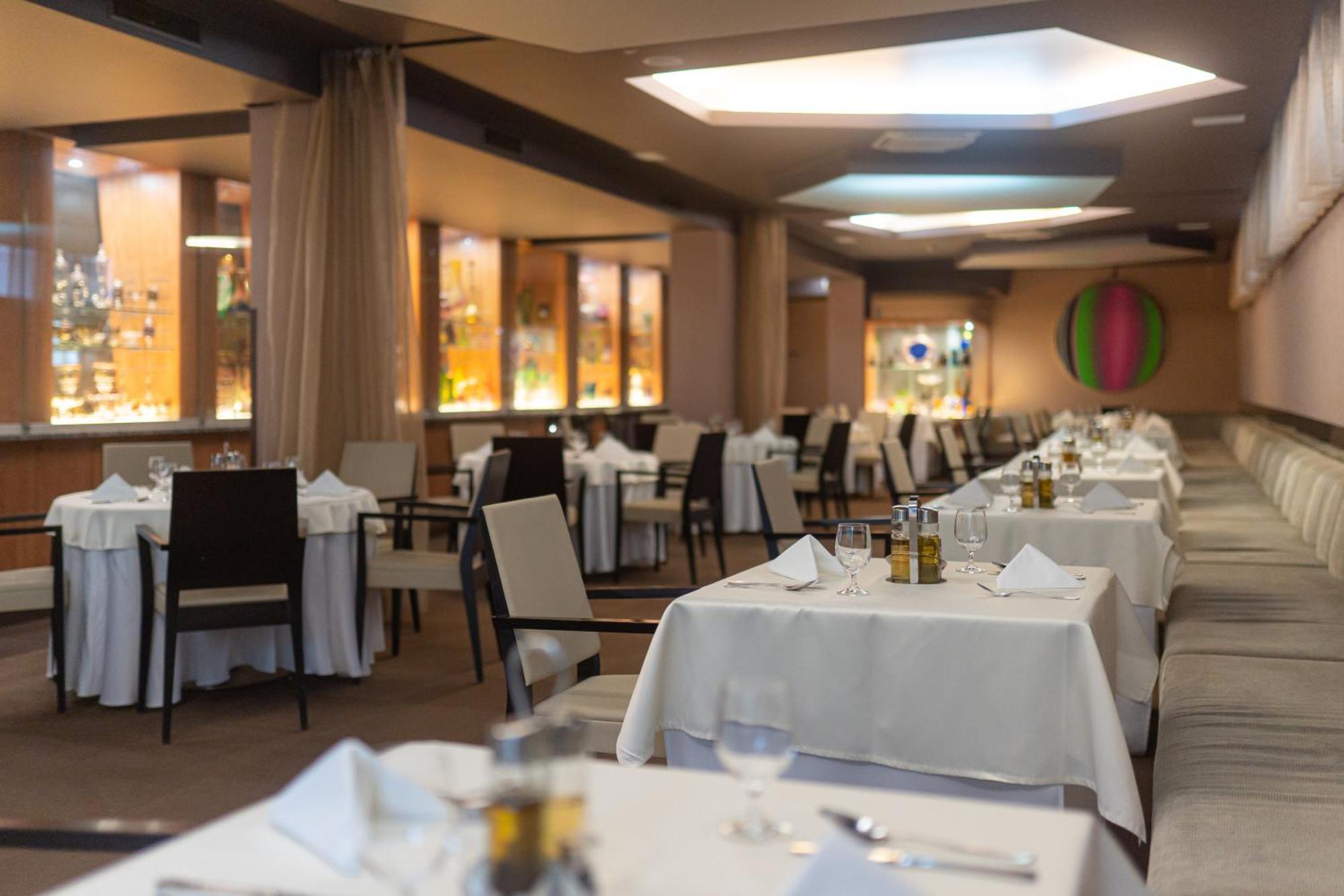 Boutique Hotel Zlaty Dukat Кошице Экстерьер фото