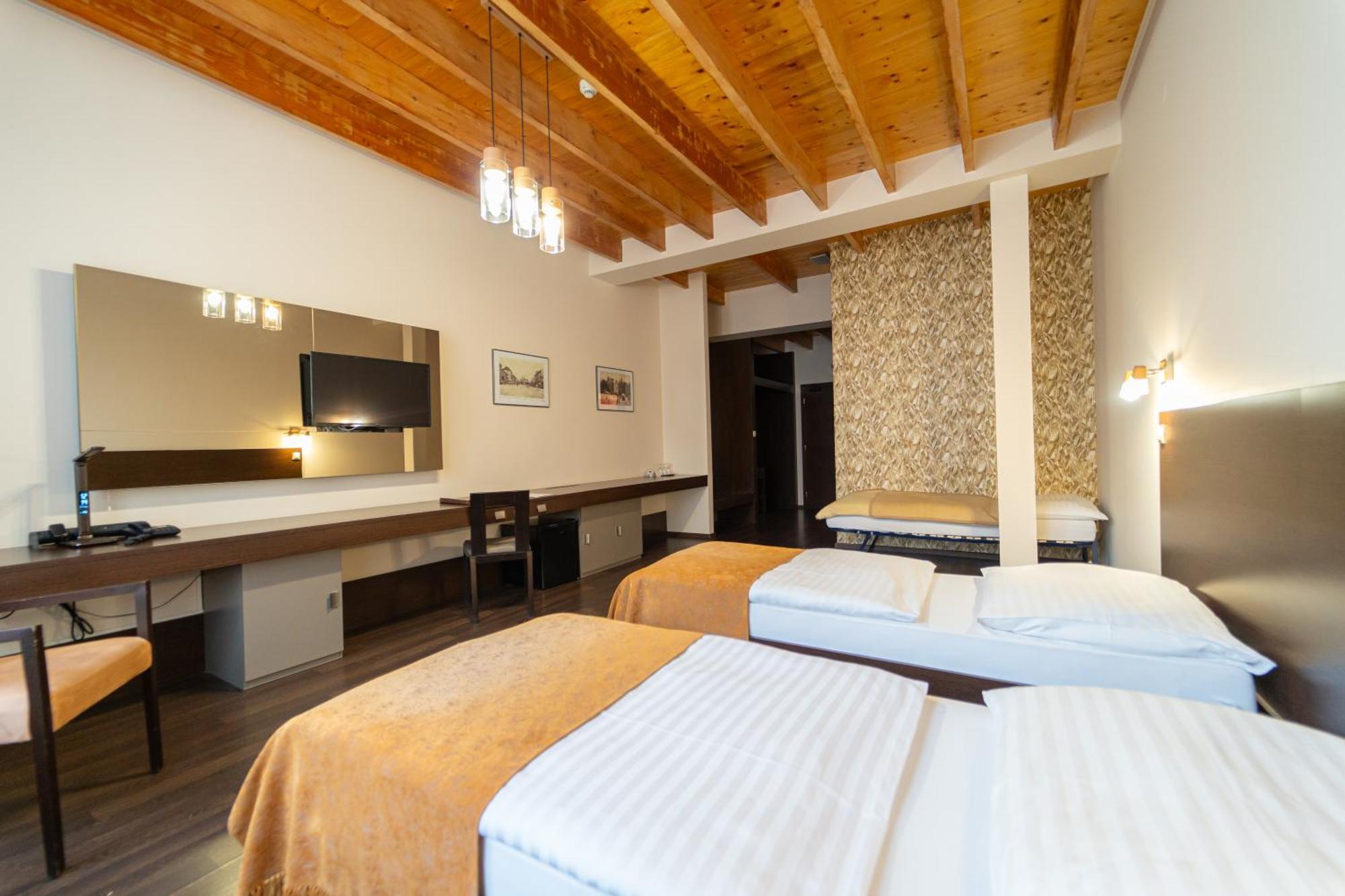 Boutique Hotel Zlaty Dukat Кошице Экстерьер фото