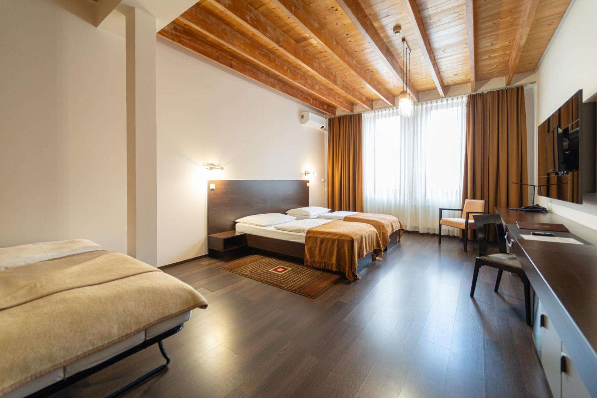 Boutique Hotel Zlaty Dukat Кошице Экстерьер фото