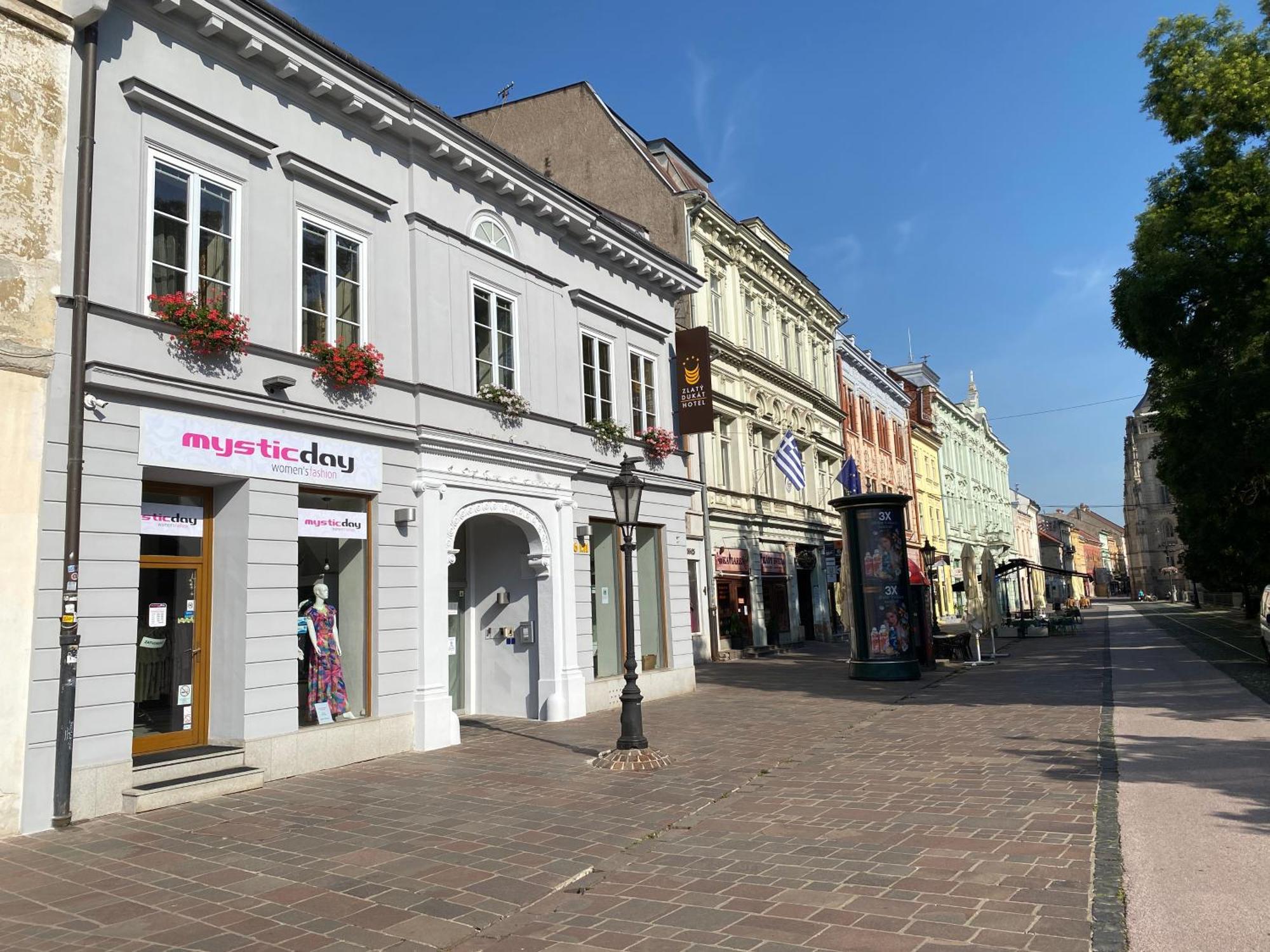 Boutique Hotel Zlaty Dukat Кошице Экстерьер фото