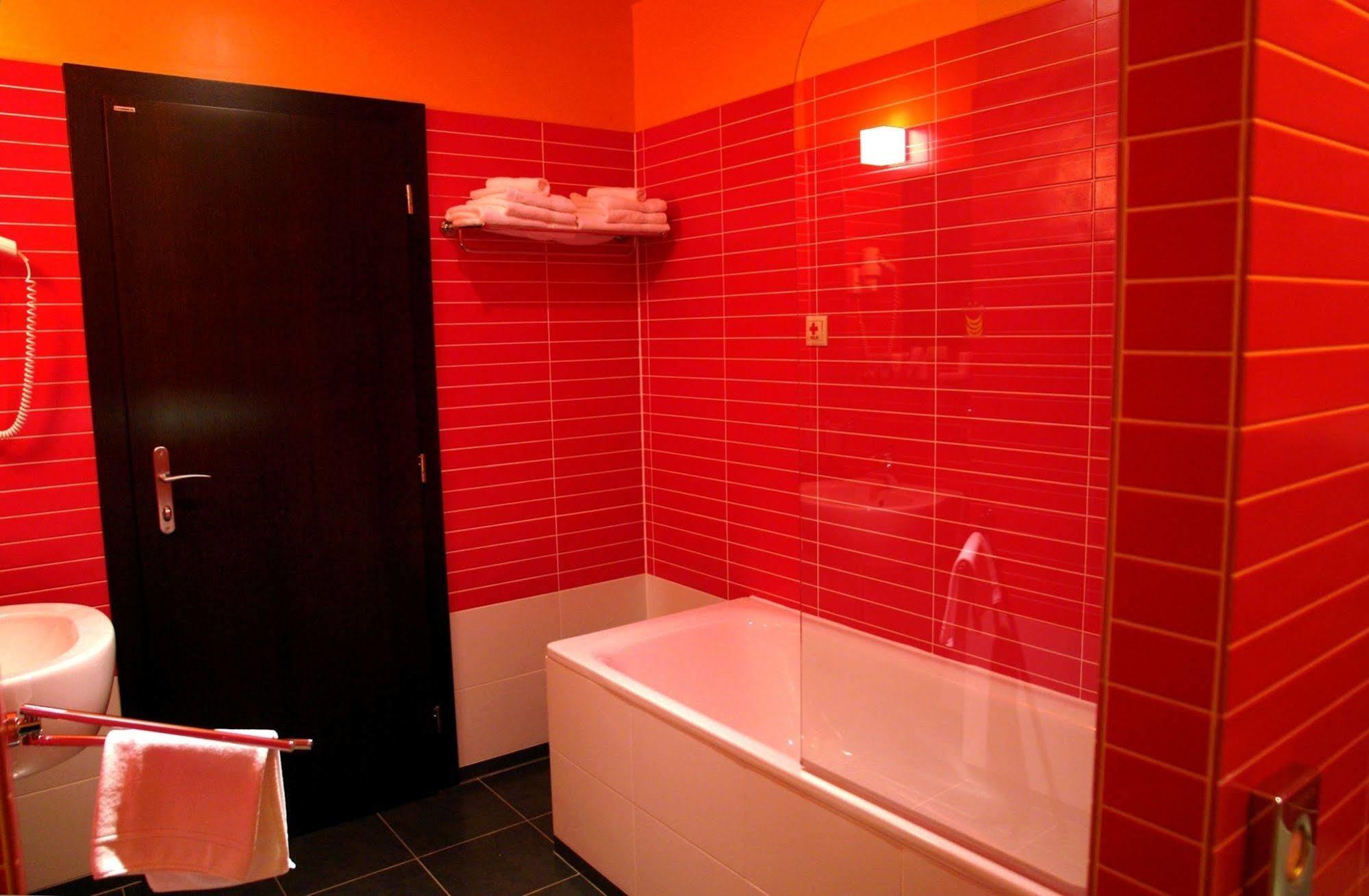 Boutique Hotel Zlaty Dukat Кошице Экстерьер фото
